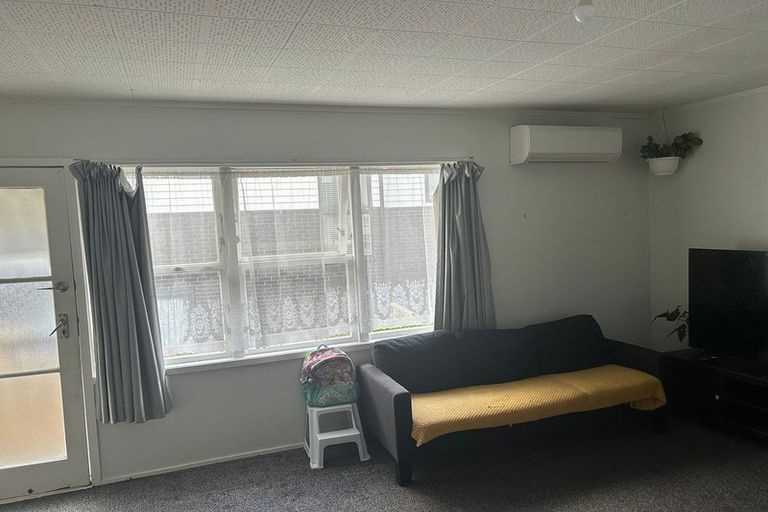 Photo of property in 2/31 Abercrombie Street, Howick, Auckland, 2014