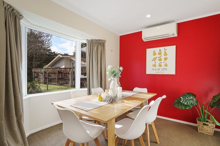 Photo of property in 61 Park Avenue, Waikanae, 5036