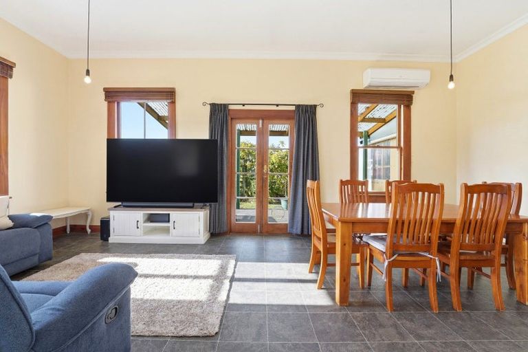 Photo of property in 118 Mclean Street, Woodville, 4920