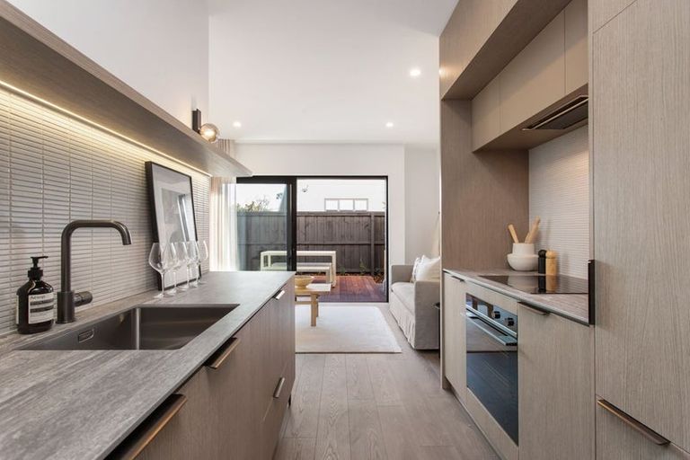 Photo of property in 2/44 Winchester Street, Merivale, Christchurch, 8014