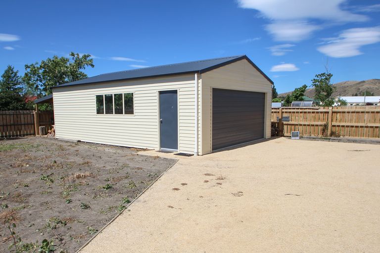 Photo of property in 74 Gordon Street, Kurow, 9435