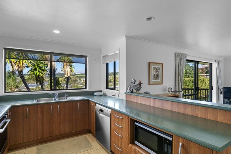 Photo of property in 26 Te Kauri Place, Helensville, 0800