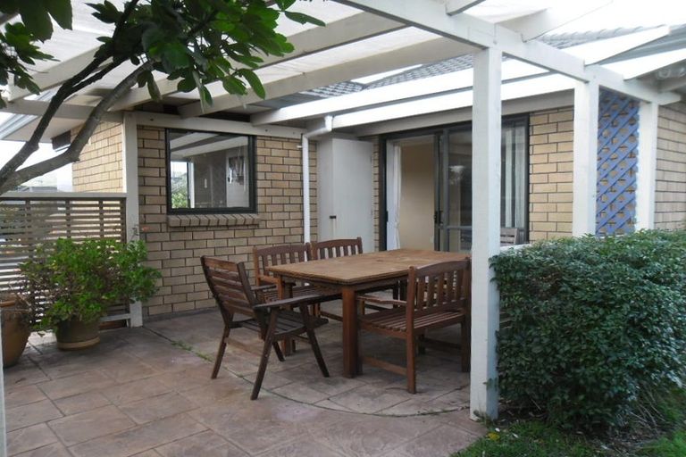 Photo of property in 143 Realm Drive, Paraparaumu, 5032