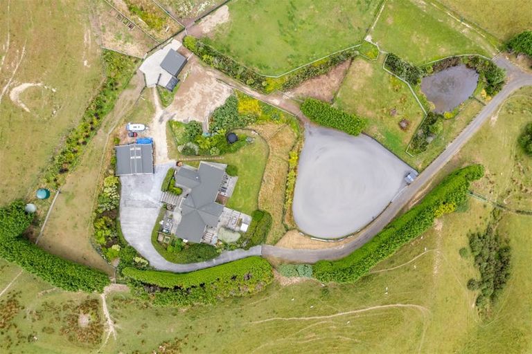 Photo of property in 830 Ohariu Valley Road, Ohariu, Wellington, 6037