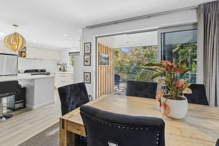 Photo of property in 198 Seaview Road, Westown, New Plymouth, 4310