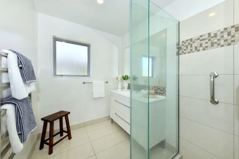 Photo of property in 323 Wairakei Road, Burnside, Christchurch, 8053