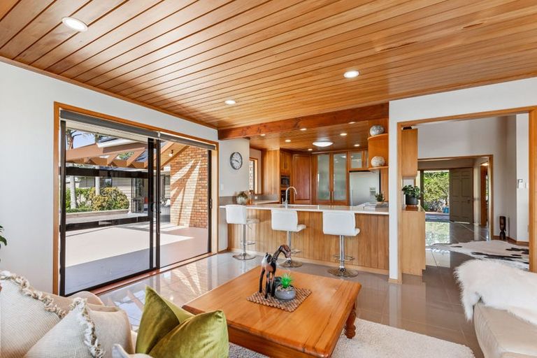 Photo of property in 175 Oaia Road, Muriwai, Waimauku, 0881