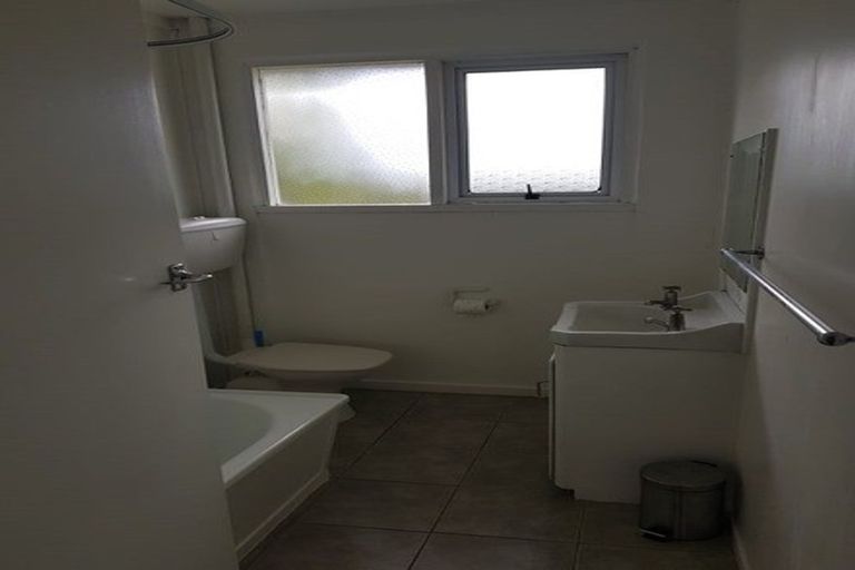 Photo of property in 3/15 Glengarry Road, Glen Eden, Auckland, 0602