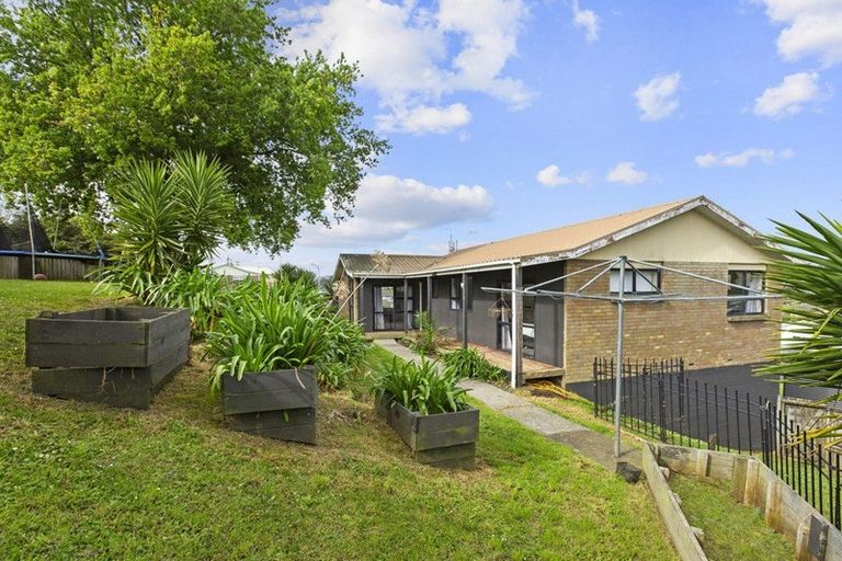 Photo of property in 1 Matai Place, Huntly, 3700