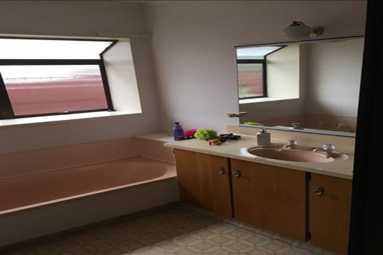 Photo of property in 4 Kotuku Place, Taradale, Napier, 4112