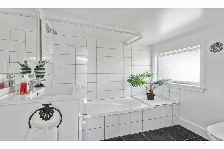 Photo of property in 138 Talbot Street, Geraldine, 7930