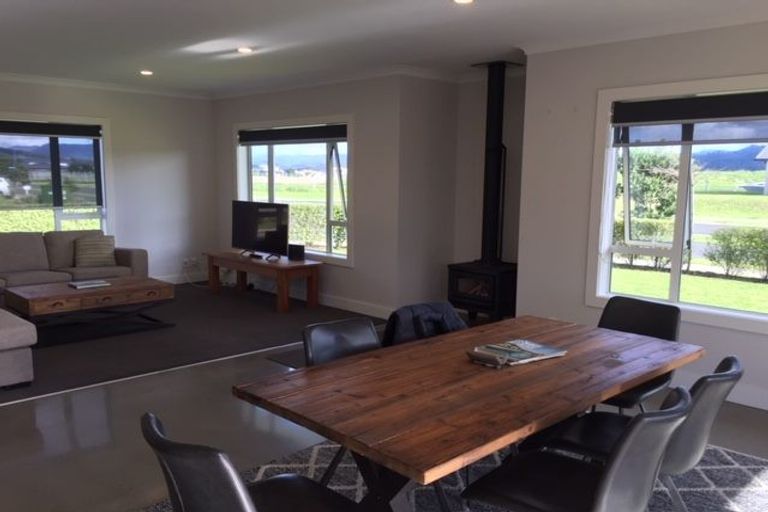 Photo of property in 98 Kupe Drive, Whitianga, 3510