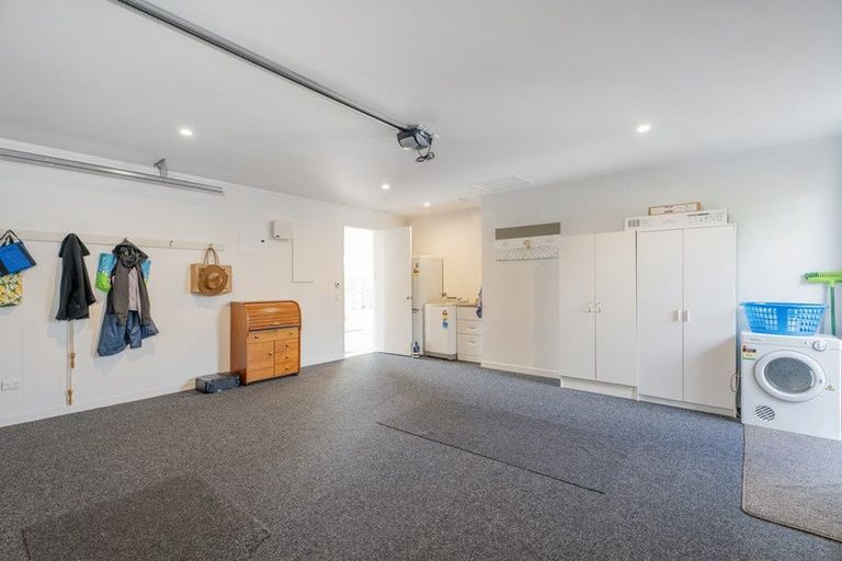 Photo of property in 106 Kupe Drive, Whitianga, 3510