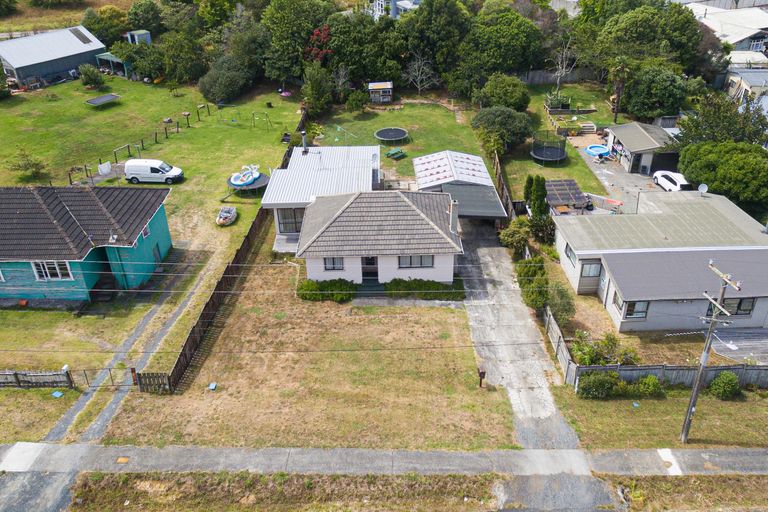 Photo of property in 16 Flanagan Road, Drury, 2113