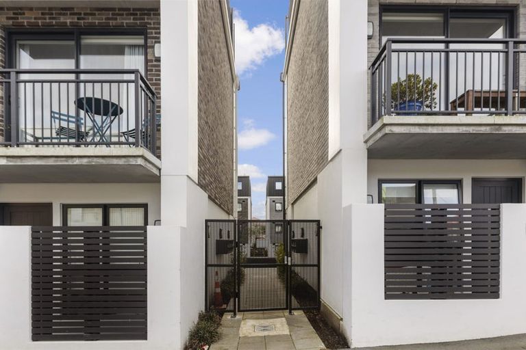 Photo of property in 4/11f Newtown Avenue, Newtown, Wellington, 6021