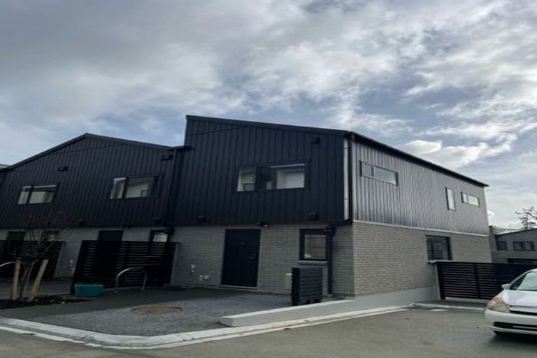 Photo of property in 27/28 Westgate Drive, Westgate, Auckland, 0614
