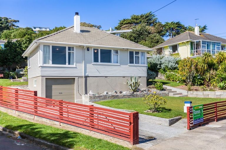 Photo of property in 30 Chaffey Crescent, Titahi Bay, Porirua, 5022