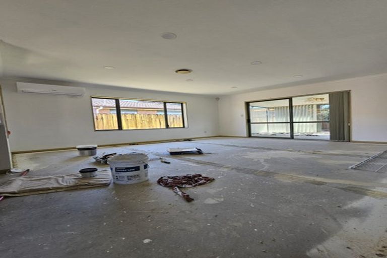 Photo of property in 24 Innisowen Place, Flat Bush, Auckland, 2019