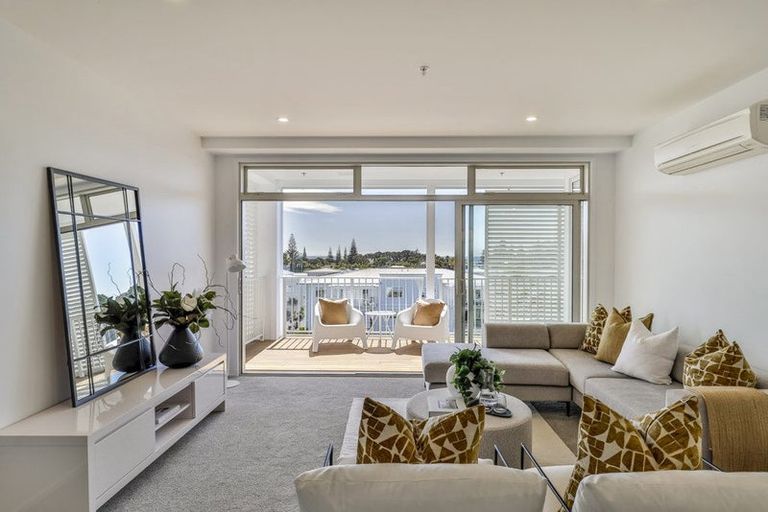 Photo of property in 173 Hibiscus Drive, Orewa, 0931