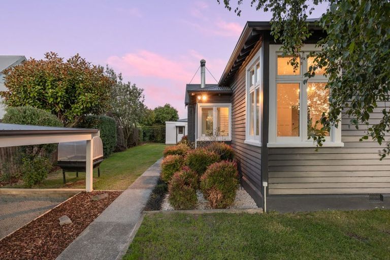 Photo of property in 1/1004 Colombo Street, St Albans, Christchurch, 8014