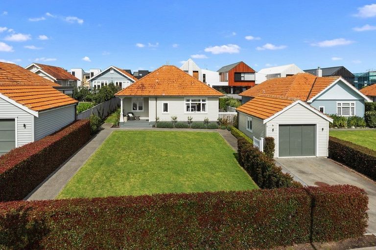 Photo of property in 8 Sunderland Avenue, Hobsonville, Auckland, 0616