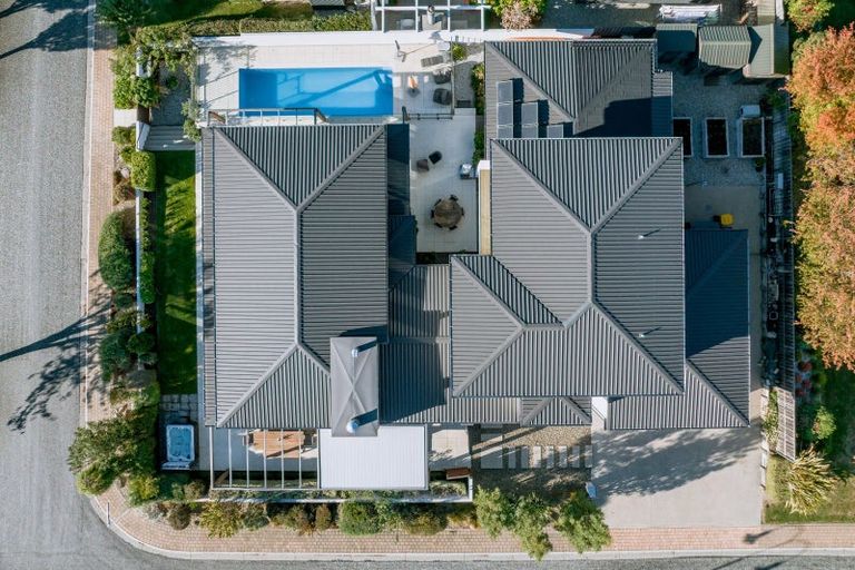 Photo of property in 31 Old Station Avenue, Wanaka, 9305