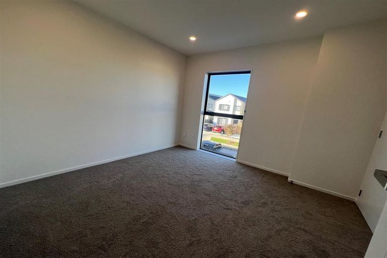Photo of property in 51 Kairakau Street, Papakura, 2110