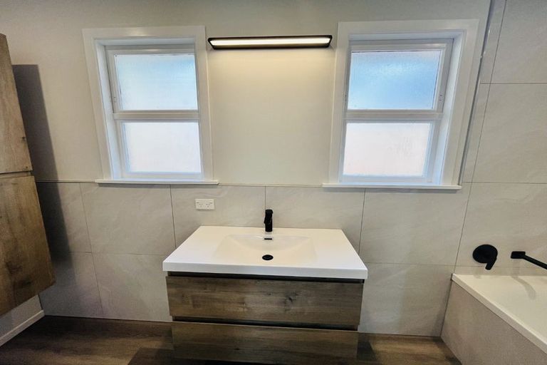 Photo of property in 27 Mcinnes Avenue, Te Kamo, Whangarei, 0112