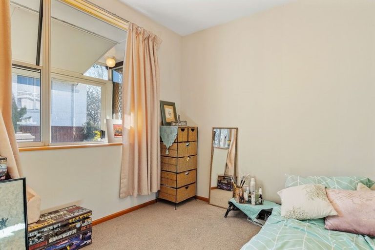 Photo of property in 15 Dovedale Avenue, Ilam, Christchurch, 8041