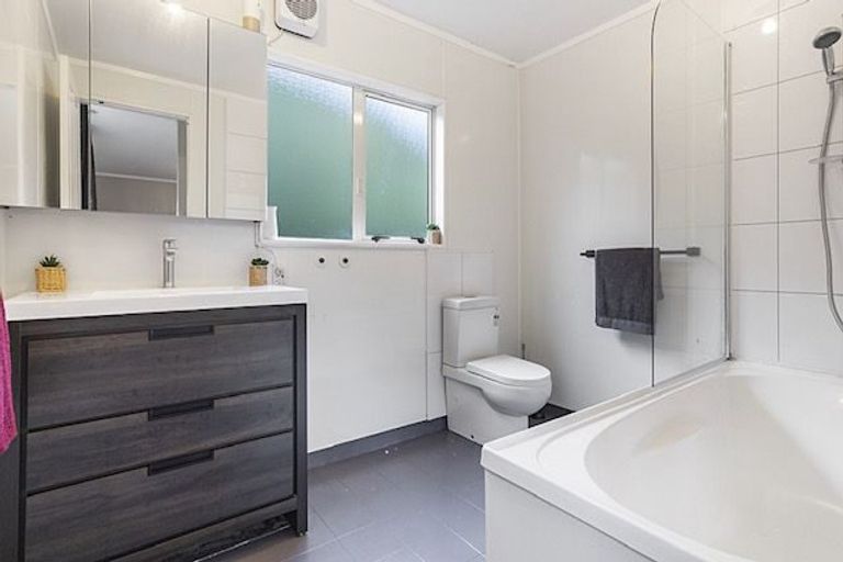 Photo of property in 1/140a Browns Road, Manurewa, Auckland, 2102