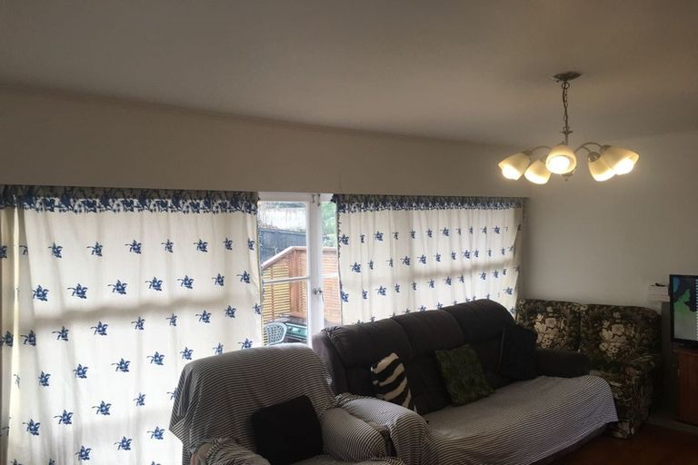 Photo of property in 56 Rua Road, Glen Eden, Auckland, 0602