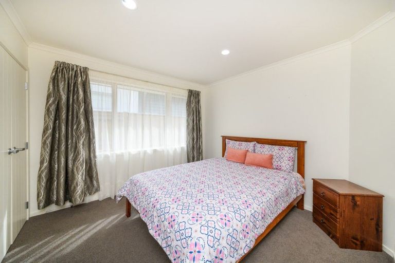 Photo of property in 98 Rosalie Terrace, Kelvin Grove, Palmerston North, 4414