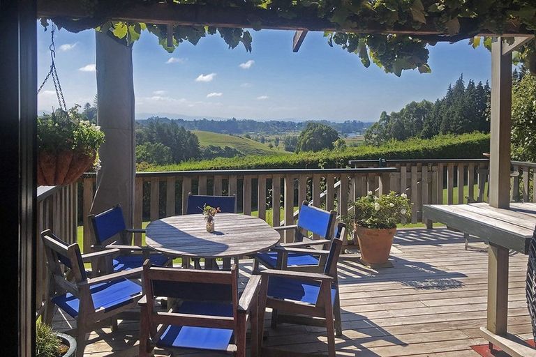 Photo of property in 366 Cambridge Road, Tauriko, Tauranga, 3110