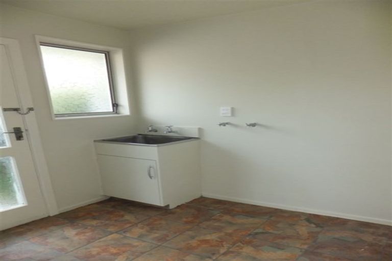 Photo of property in 64 Crofton Road, Harewood, Christchurch, 8051