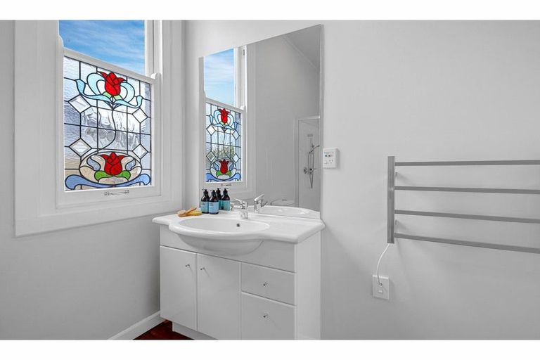 Photo of property in 23 Gresford Street, Edgeware, Christchurch, 8013