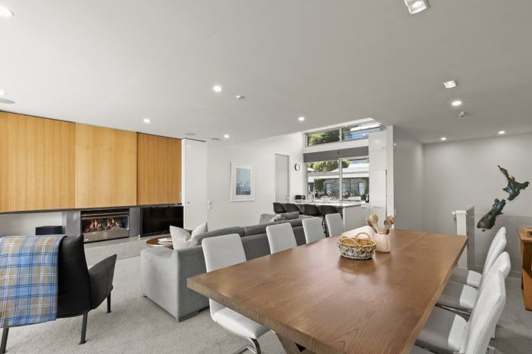 Photo of property in The Beeches Apartments, 4/60 Hallenstein Street, Queenstown, 9300