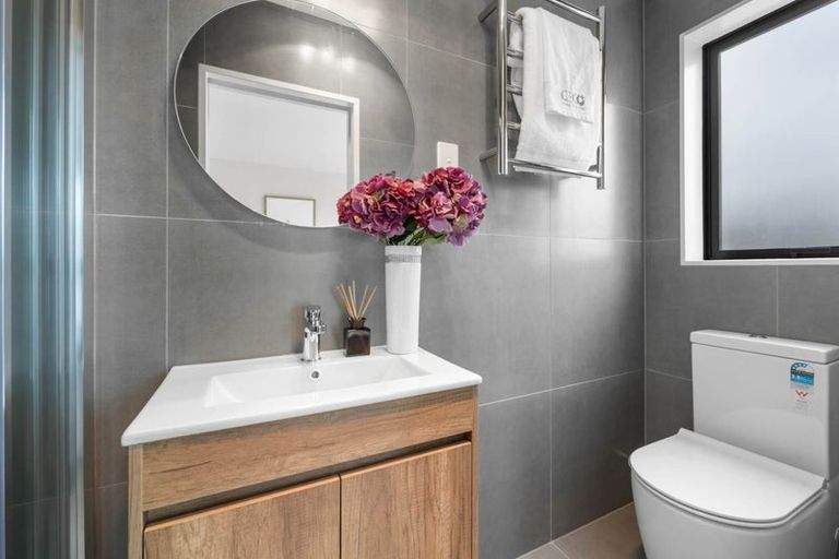 Photo of property in 3/21 Hetherington Road, Ranui, Auckland, 0612