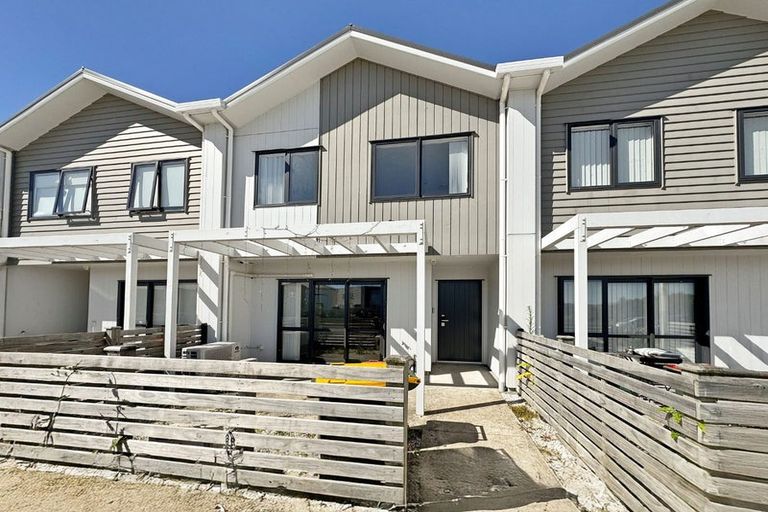 Photo of property in 39b Soaring Bird Drive, Takanini, 2112