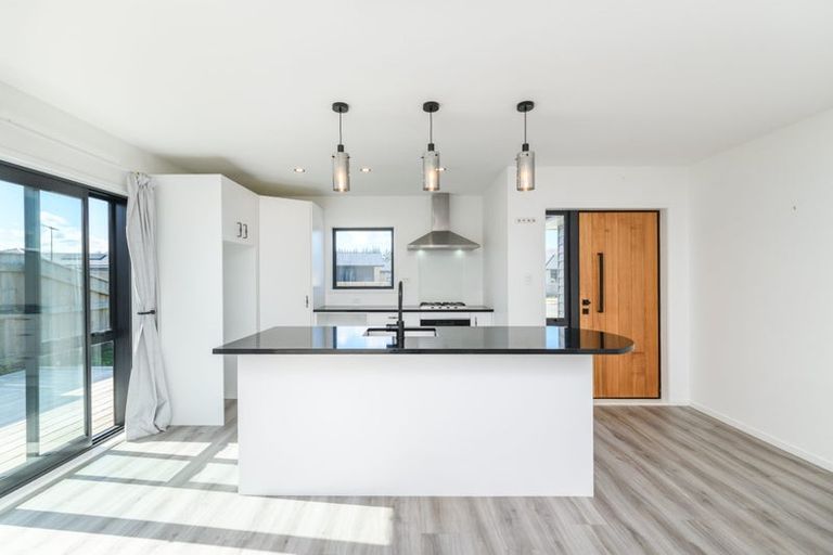 Photo of property in 14 Oldfield Lane, Marton, 4710