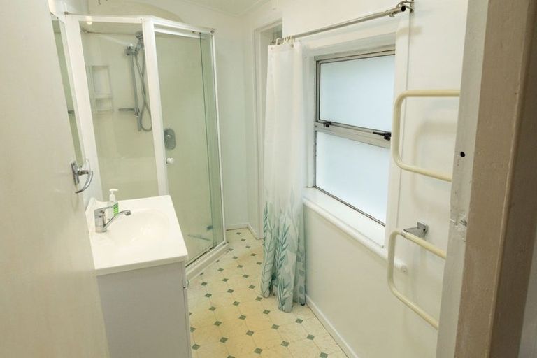 Photo of property in 119 Wadestown Road, Wadestown, Wellington, 6012