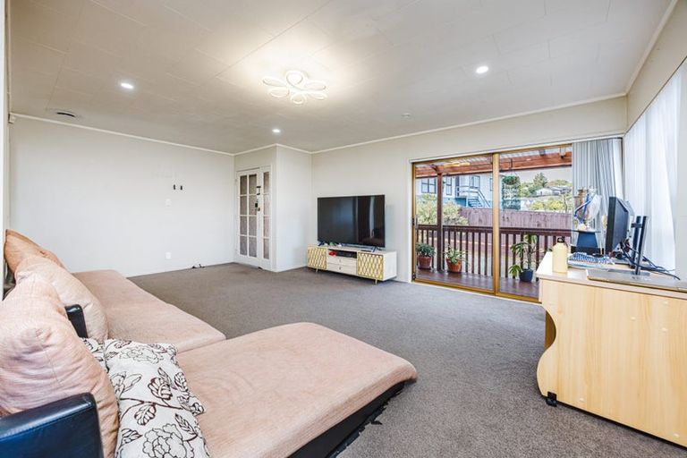 Photo of property in 14 Charntay Avenue, Clover Park, Auckland, 2019