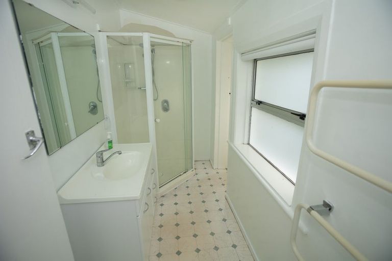 Photo of property in 119 Wadestown Road, Wadestown, Wellington, 6012