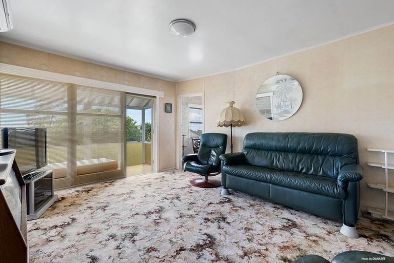 Photo of property in 31 Weldene Avenue, Glenfield, Auckland, 0629