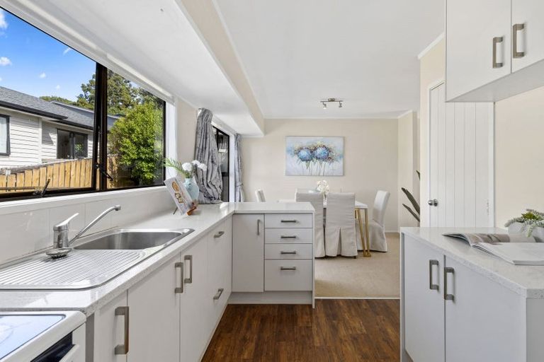 Photo of property in 2/130 Glamorgan Drive, Torbay, Auckland, 0630