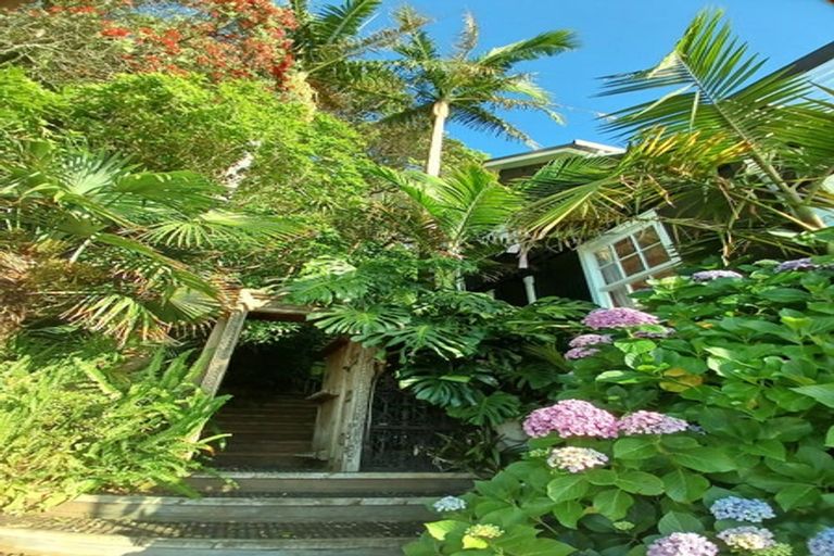Photo of property in 102 Beach Road, Onerahi, Whangarei, 0110