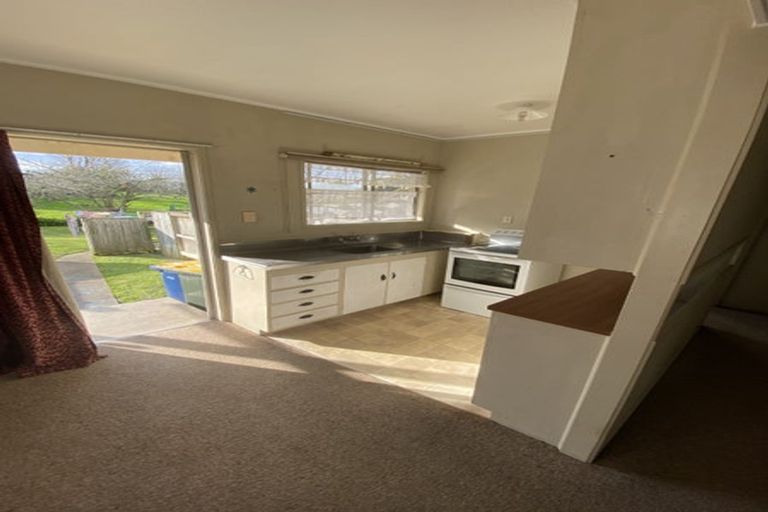 Photo of property in 29 Golf Road, New Lynn, Auckland, 0600