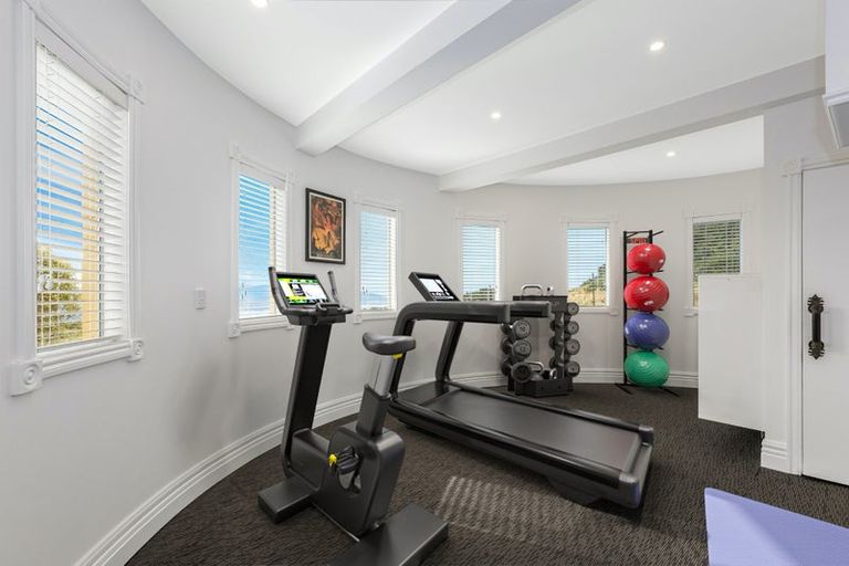 Photo of property in 430 Hawkins Hill Road, Brooklyn, Wellington, 6021