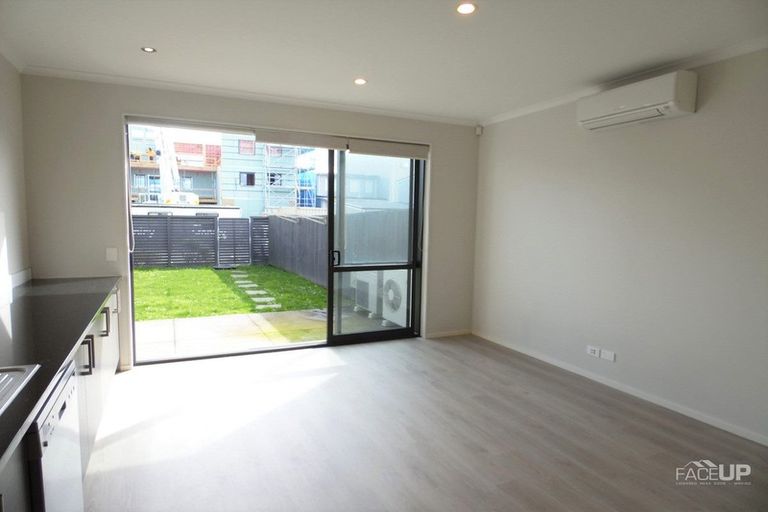 Photo of property in 23 Kanuka Road, Hobsonville, Auckland, 0616