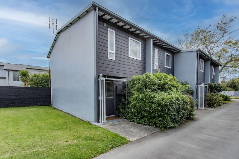 Photo of property in 4/43 Fendalton Road, Fendalton, Christchurch, 8014