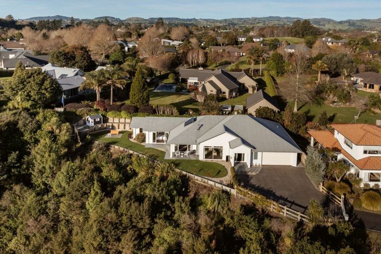 Photo of property in 40 Broadwater Close, Pyes Pa, Tauranga, 3112